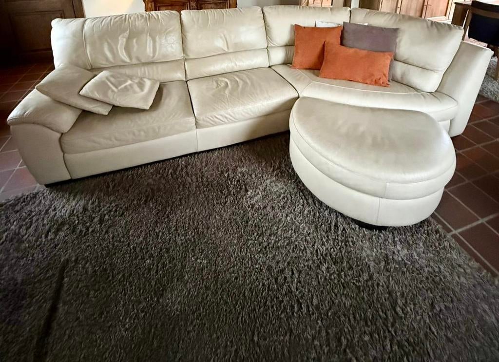 Hoeksalon Natuzzi Italia wit creme incl poef & kussens, Ophalen, Gebruikt, Leer