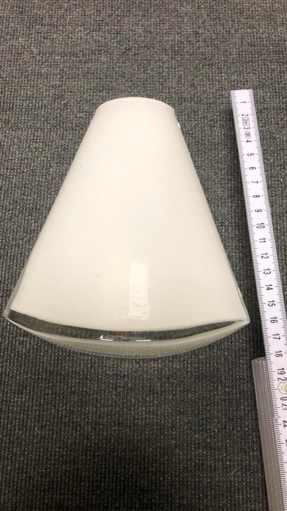 Petit vase soliflore, Utilisé