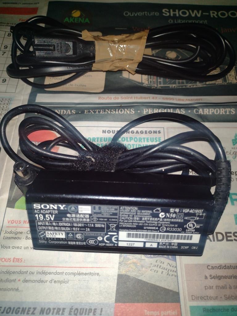 Chargeur d'alimentation Sony ordinateur portable, TV, Hi-fi & Vidéo, Enlèvement ou Envoi, Comme neuf