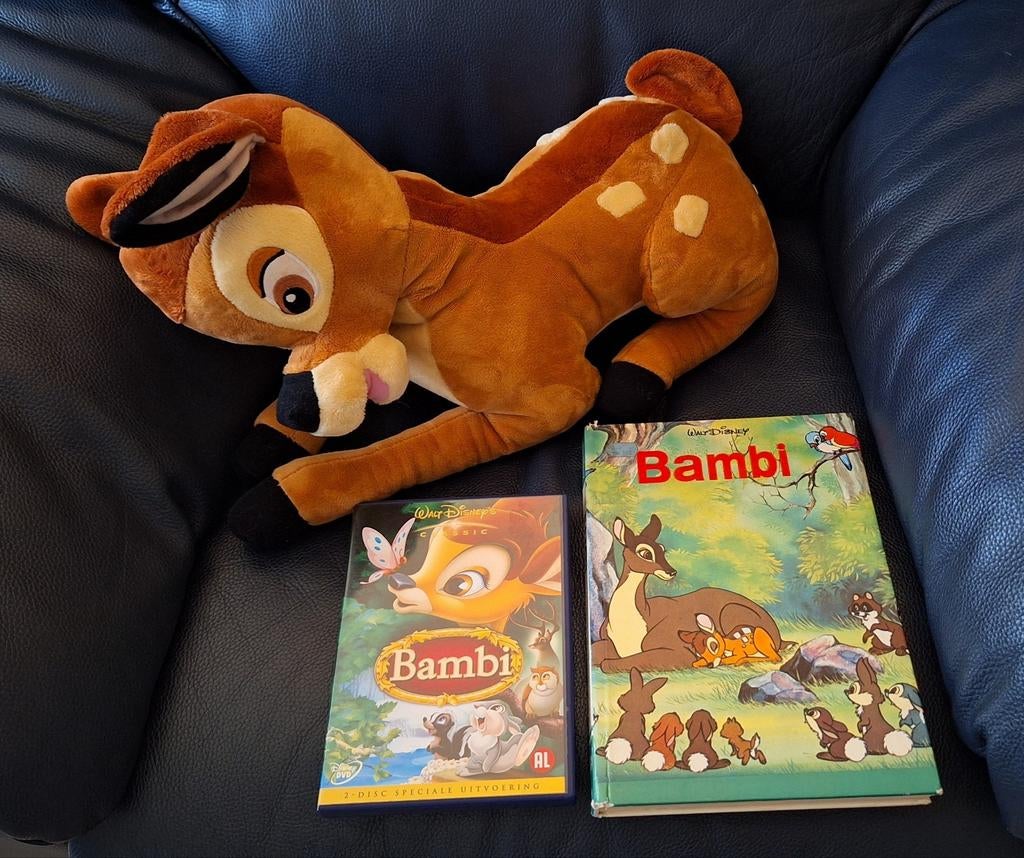 BAMBI: grote knuffel, boek en dvd, Ophalen of Verzenden, Bambi of Dumbo, Zo goed als nieuw, Knuffel