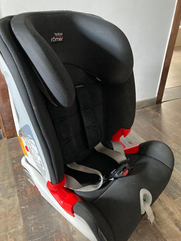 Siege enfant évolutif Britax Romer - isofix groupe 1/2/3, Enfants & Bébés, Sièges auto, Romer, Comme neuf, Enlèvement, Protection latérale