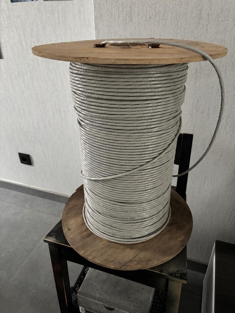 Acome Acolan Cat 6 U/UTP netwerkkabel ca. 348m op rol, Ophalen, Nieuw