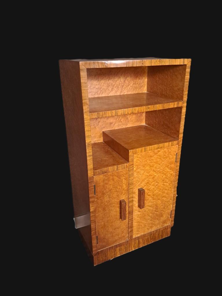 Cabinet Art Déco En Placage D’érable Moucheté, Enlèvement