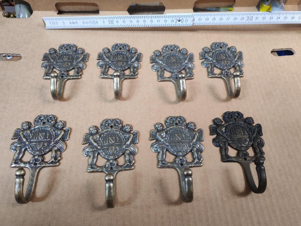 lot de 8 patères bronze patiné vintage angelot chérubin, Enlèvement ou Envoi, Bronze