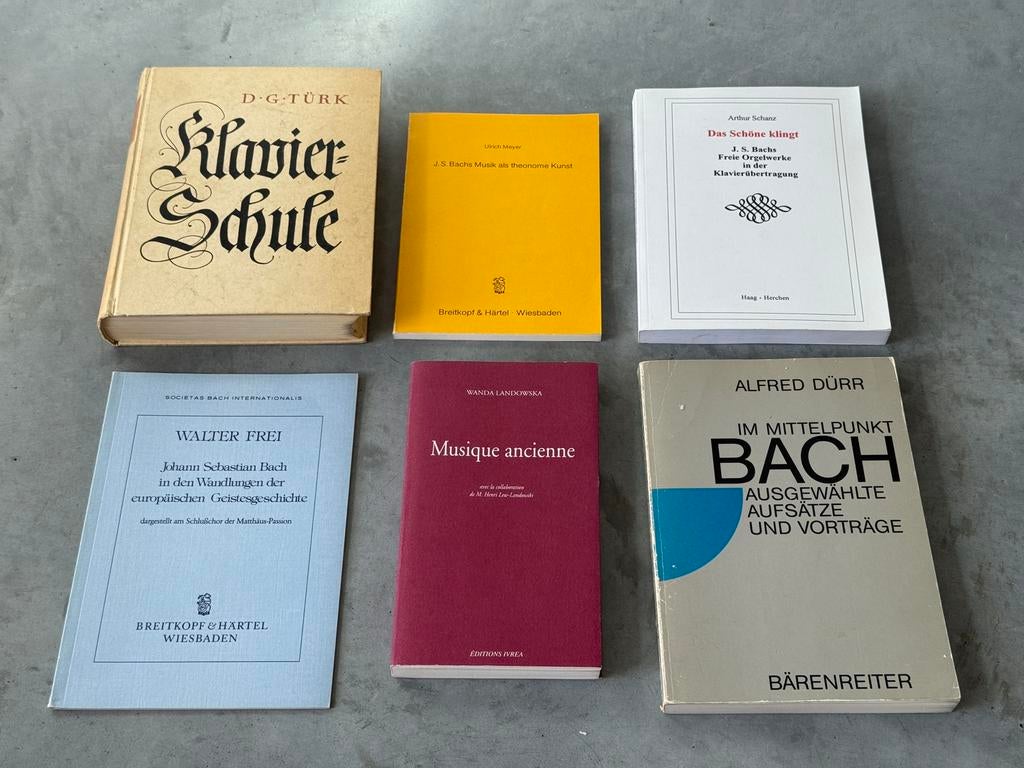 Muziek boeken / literatuur / partituren Bach en andere, Boeken, Muziek, Ophalen, Zo goed als nieuw