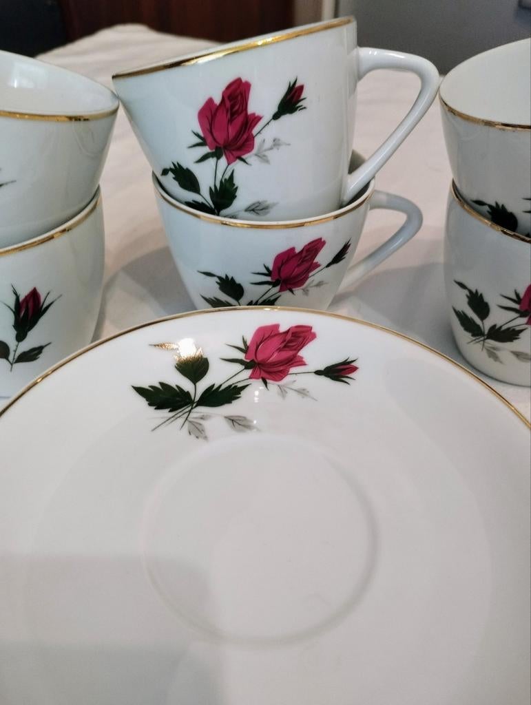 LA PORCELAINE DE BAUDOUR 6 TASSES + 6 SOUS TASSES, Antiquités & Art, Enlèvement