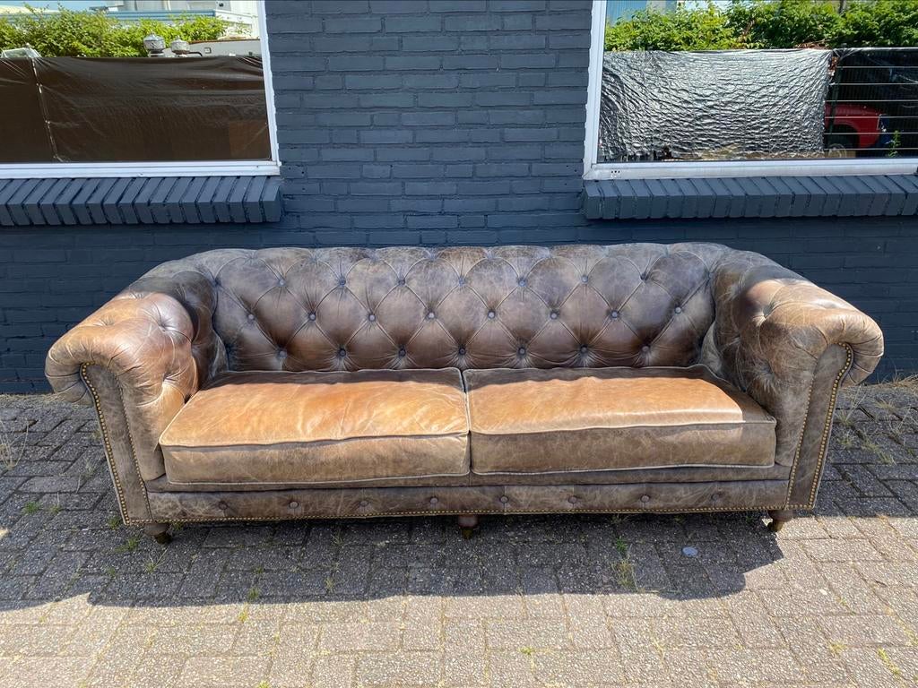 Stoere Chesterfield zetel vintage bruin GRATIS GELEVERD, Antiek en Kunst, Ophalen of Verzenden
