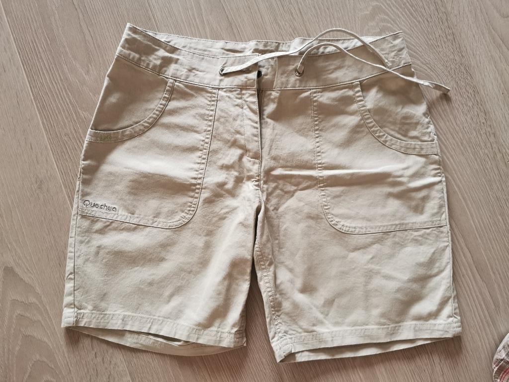 beige wandelshort quechua, Ophalen of Verzenden, Zo goed als nieuw, Maat 38/40 (M), Beige