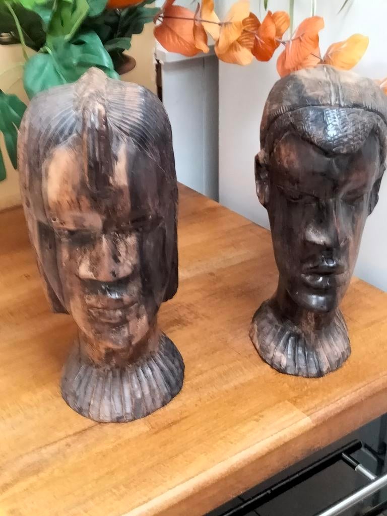 Niet westerse kunst.vrouw en man.heel zwaar, Enlèvement