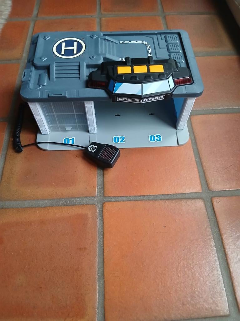 S O C station speelgarage - perfect (bateryen niet inbe, Ophalen of Verzenden