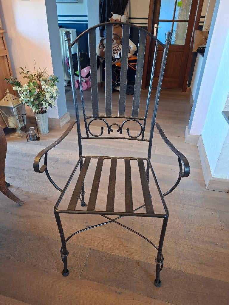 Lot de 4 chaises en fer forgé, Autres couleurs, Comme neuf, Enlèvement, Cinq, Six Chaises ou plus
