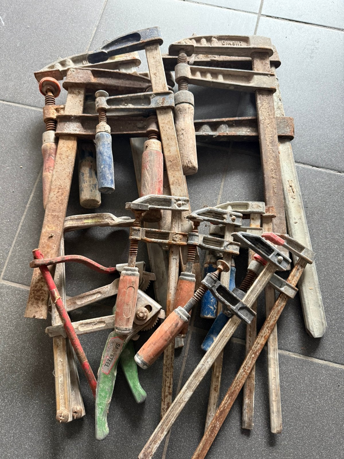 15 tal spanvijzrn, Doe-het-zelf en Bouw, Ophalen