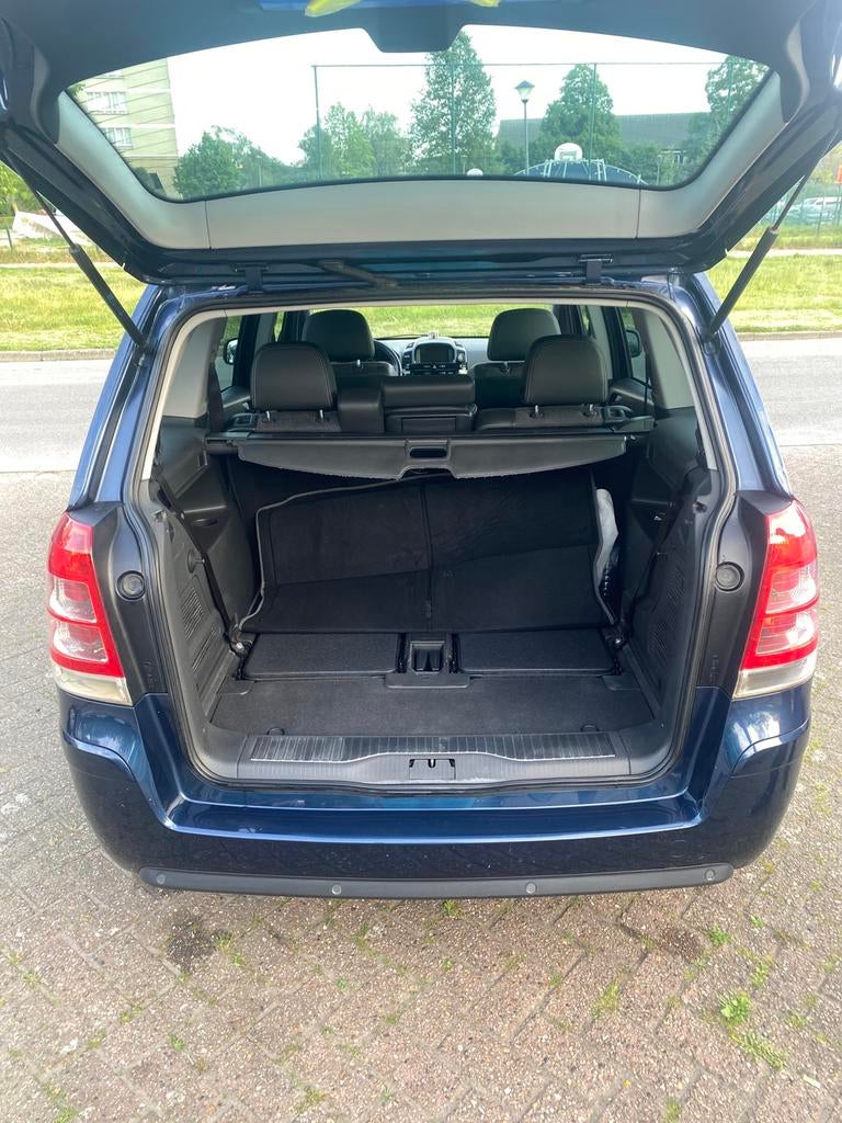Opel Zafira B Te koop, Auto's, Opel, Euro 5, Monovolume, Zwart, Leder en Stof