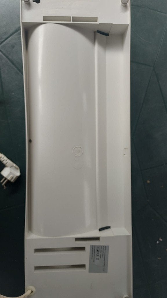 Elektrische wandheater Intergamma KPT-2000A 2000W, Bricolage & Construction, Chauffage & Radiateurs, Comme neuf, Poêle, 800 watts ou plus