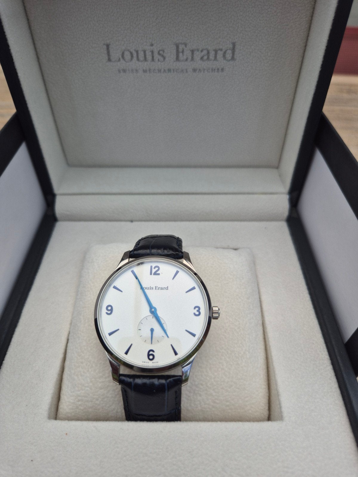 Louis Erard mechanisch horloge, Handtassen en Accessoires, Horloges | Heren, Ophalen of Verzenden