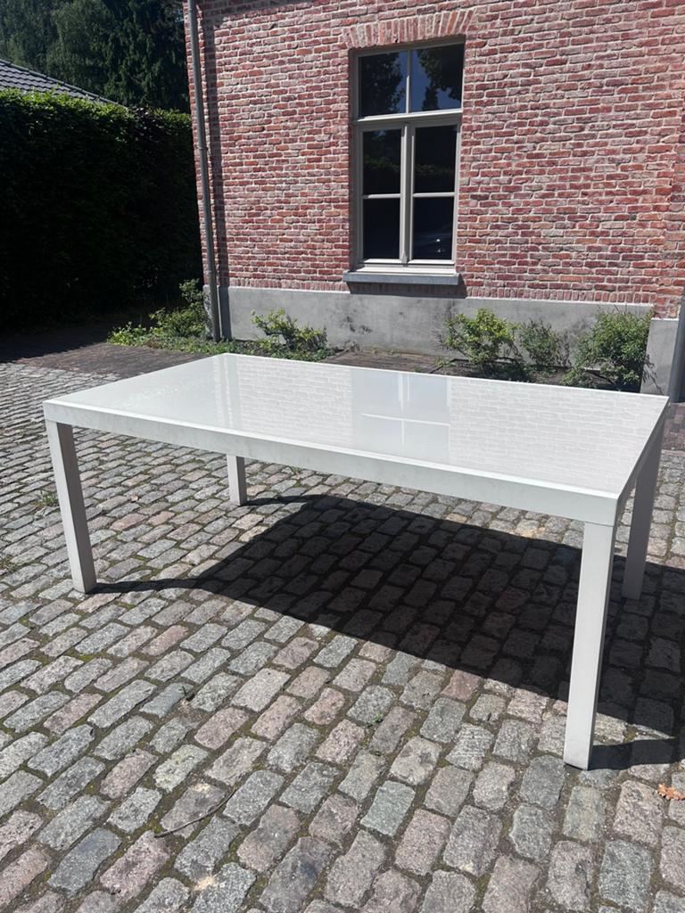 Uitschuifbare tafel, Ophalen, Zo goed als nieuw