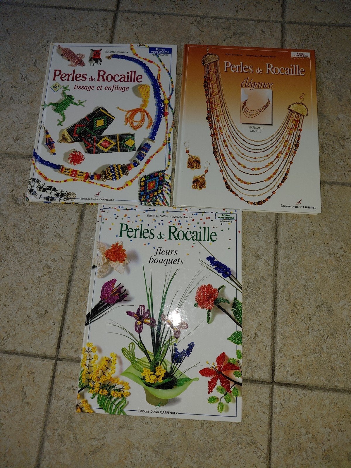 Livre perles de rocaille, Enlèvement ou Envoi