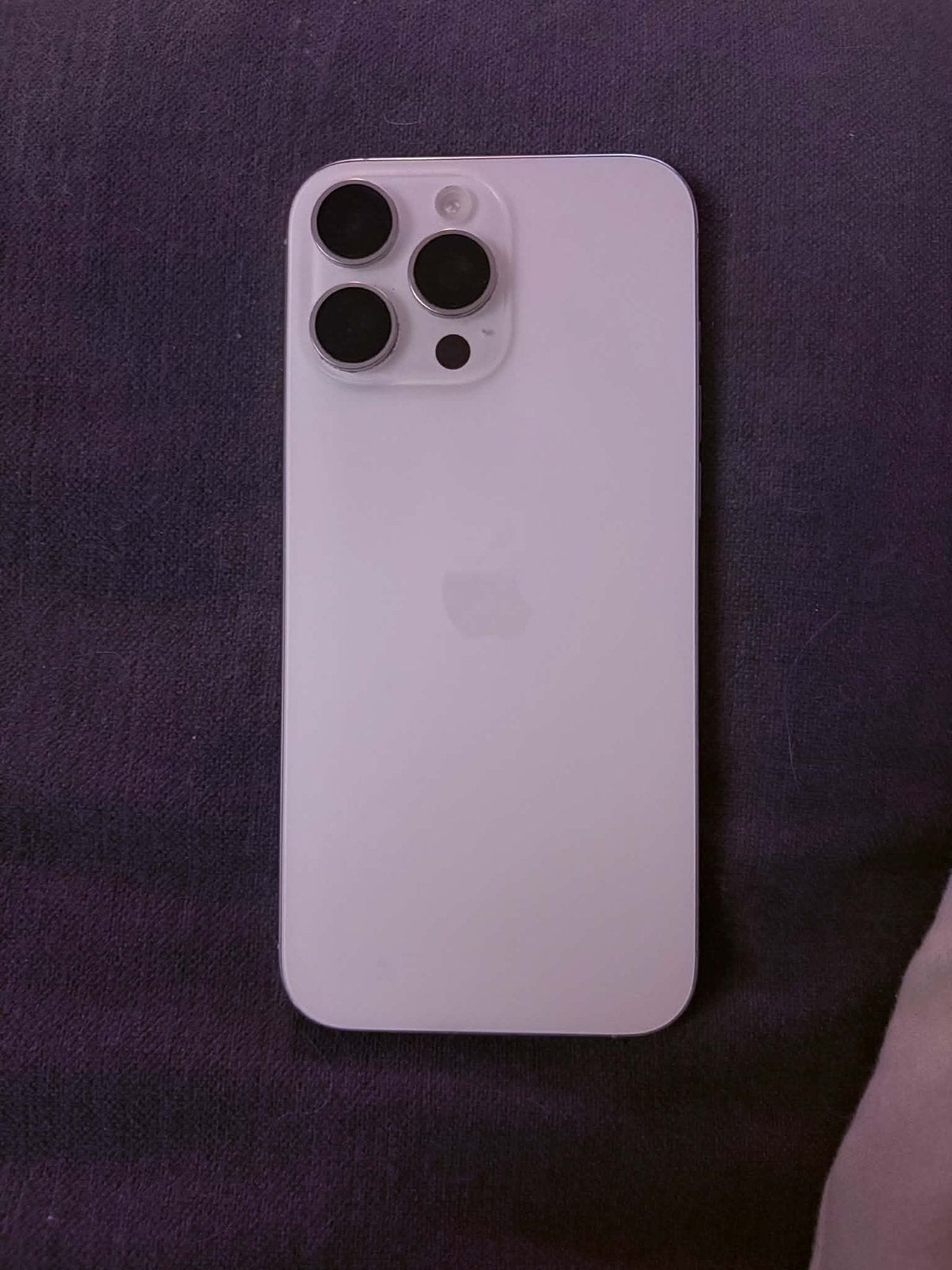 Iphone 16 pro max white titanium 256 giga, Télécoms, 86 %, IPhone 16 Pro Max, Enlèvement, Utilisé