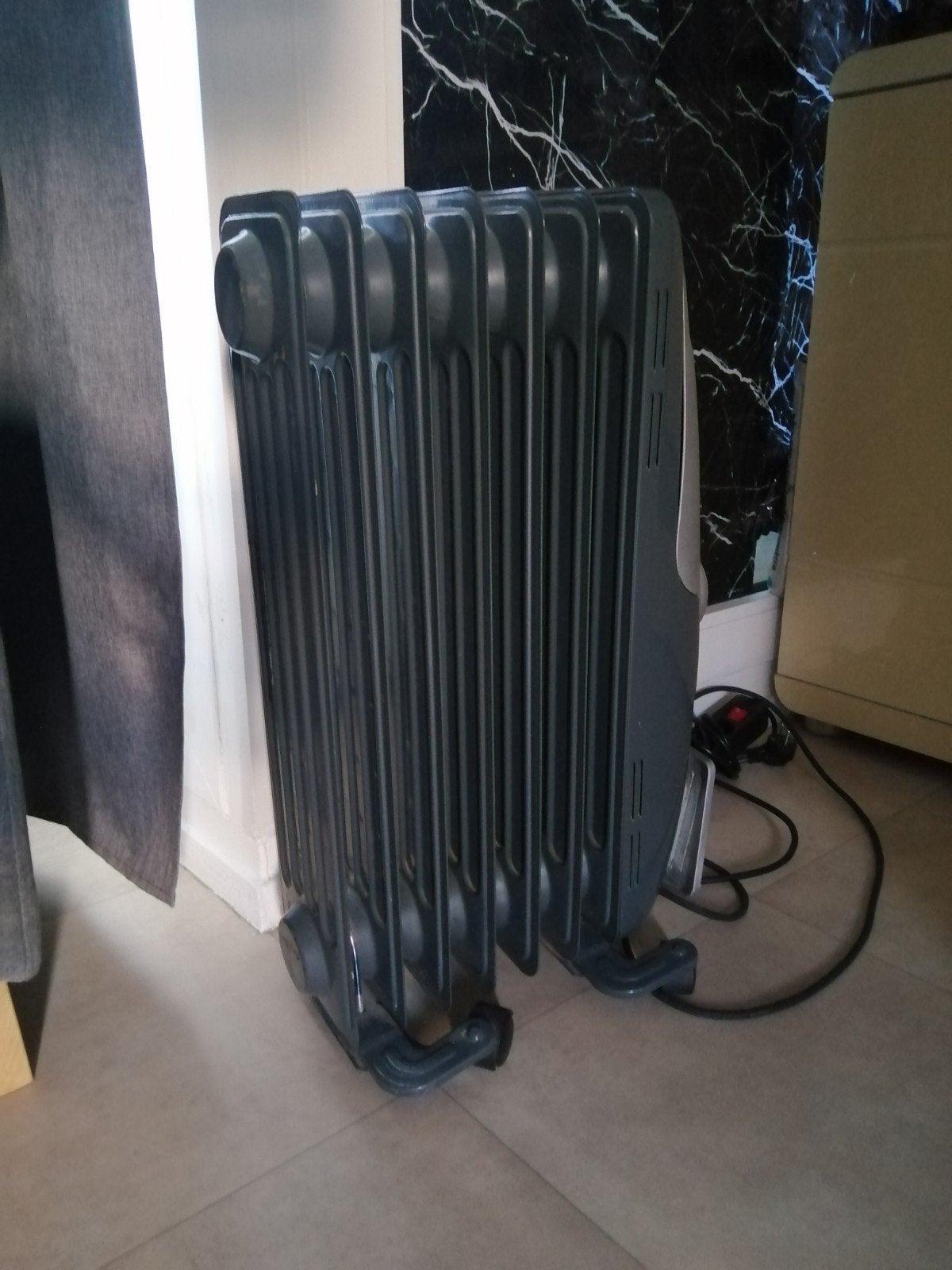 chauffage électriques, 30 tot 80 cm, Radiator, Ophalen of Verzenden, Zo goed als nieuw