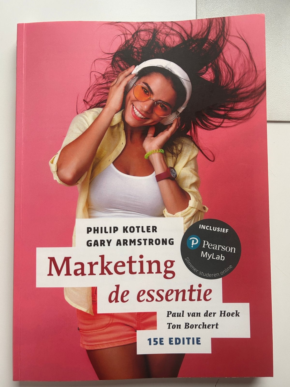 Marketing de essentie – 1e jaar Bedrijfsmanagement, Ophalen of Verzenden, Zo goed als nieuw