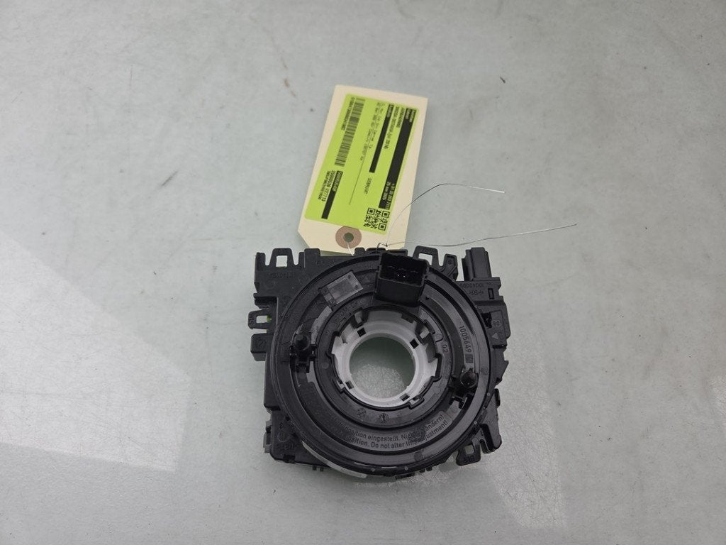 CONTACTEUR TOURNANT Octavia Combi (5EAC) (|5Q0953549F|), Utilisé, Info@skoda-auto.de, Skoda, Max-Planck-Straße  3-5
64331  Weiterstadt, DE