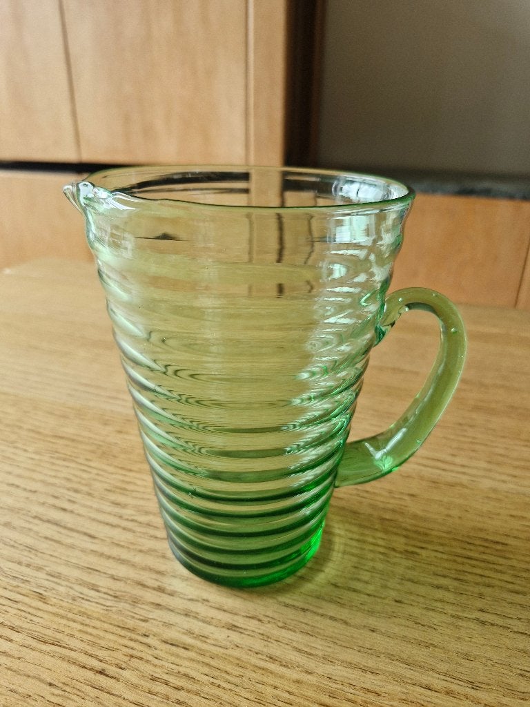 Waterkan in groen glas, Ophalen, Zo goed als nieuw, Overige typen