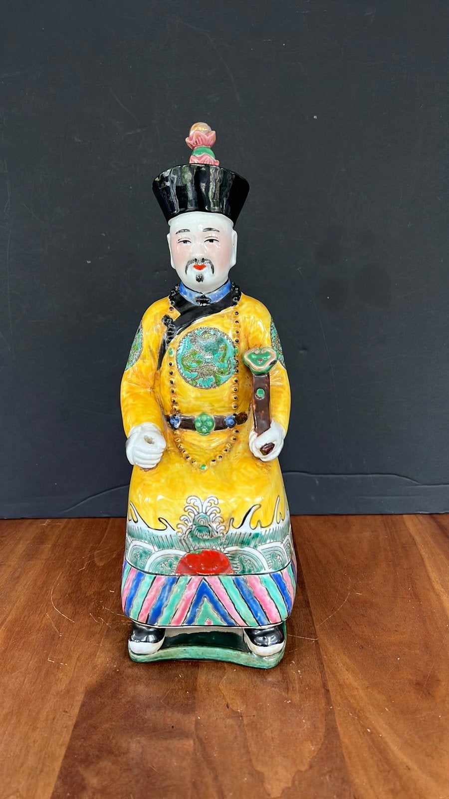 China gesigneerd Chinees porselein imperor beeld, Antiek en Kunst, Ophalen of Verzenden