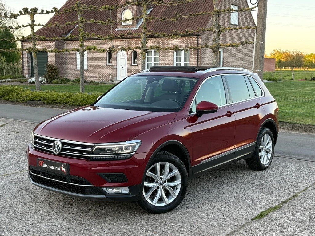Volkswagen Tiguan 2.0TDI 4Motion Highline Pano DSG Xenon, Autos, Cuir, Achat, Euro 6, Entreprise