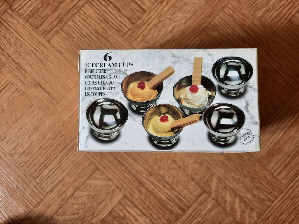 splinternieuw set met 6 inoxen ice creme cups op voetje, Huis en Inrichting, Keuken | Servies, Nieuw, Ophalen of Verzenden