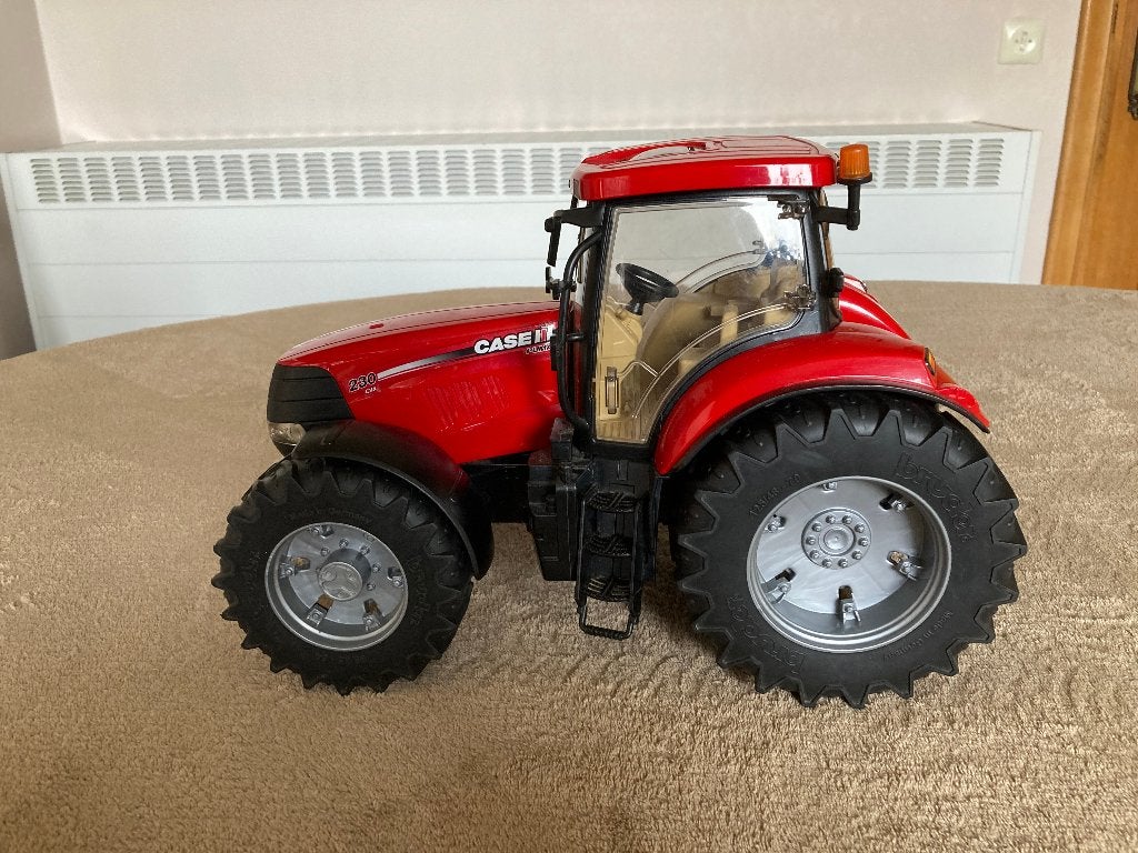Bruder grote tractor Case Puma in kunststof lengte is 30 cm, Enlèvement ou Envoi, Comme neuf
