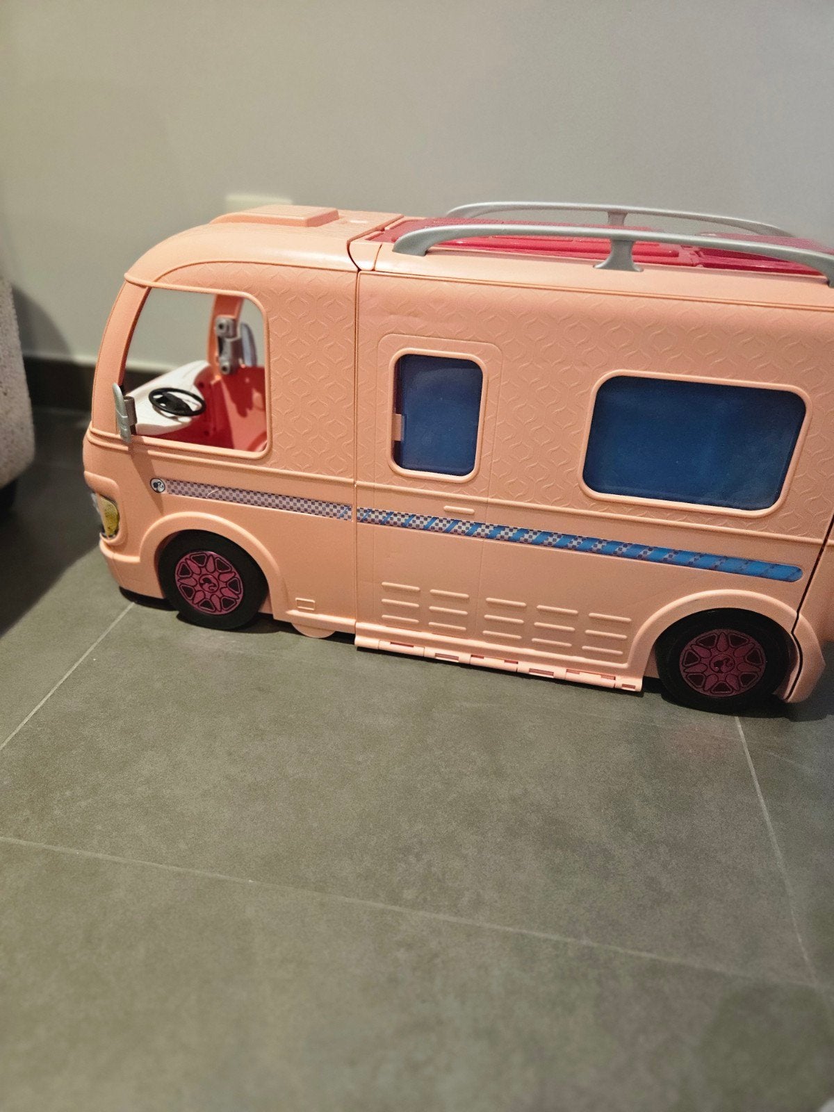 Motorhome barbie, Ophalen