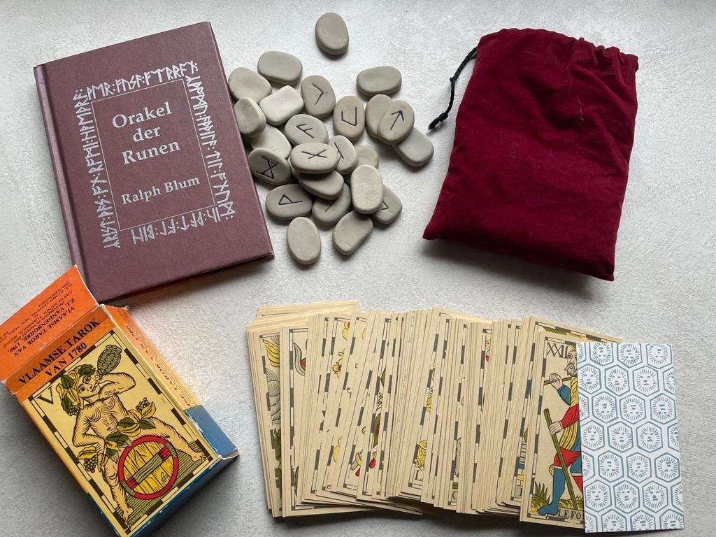 Vlaamse Tarok tarot kaarten runes, Ophalen, Gelezen