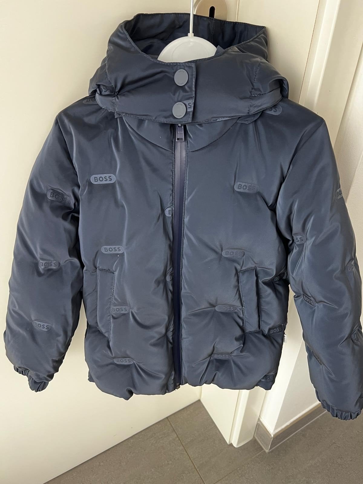 Hugo Boss Winterjas 5jaar-108, Nieuw, Ophalen of Verzenden, Hugo Boss, Jongen