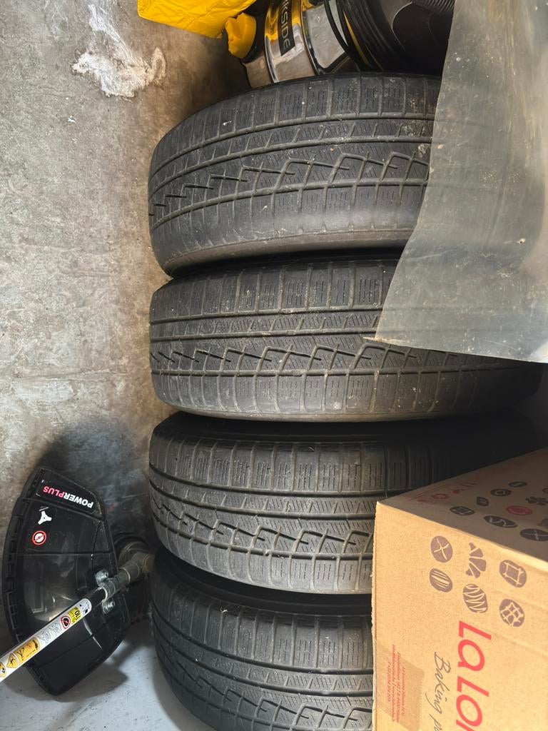 pneus de voiture, Enlèvement, Comme neuf