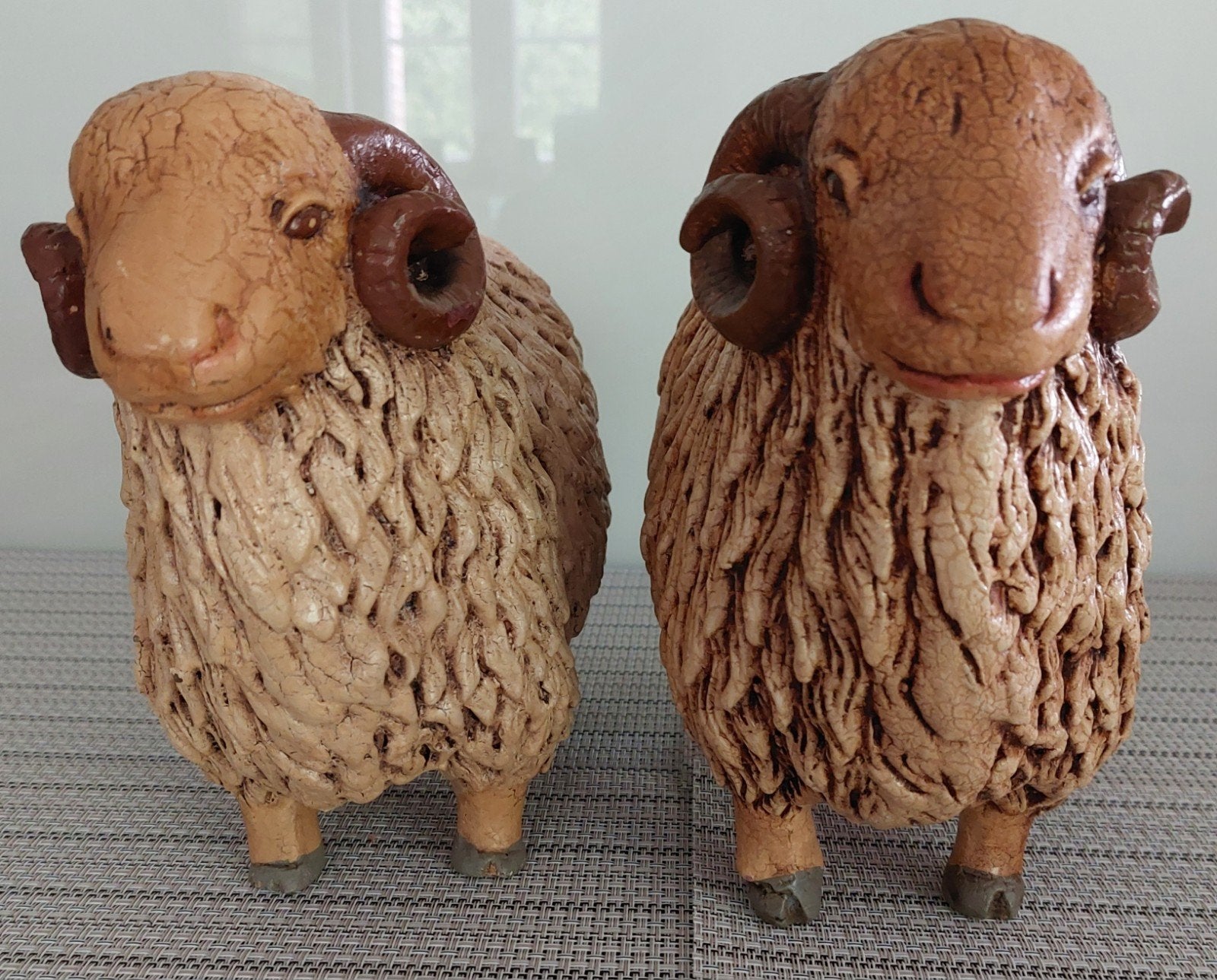 2 decoratieve Rammen / Schapen – Landelijke stijl, Tuin en Terras, Ophalen of Verzenden, Kunststof