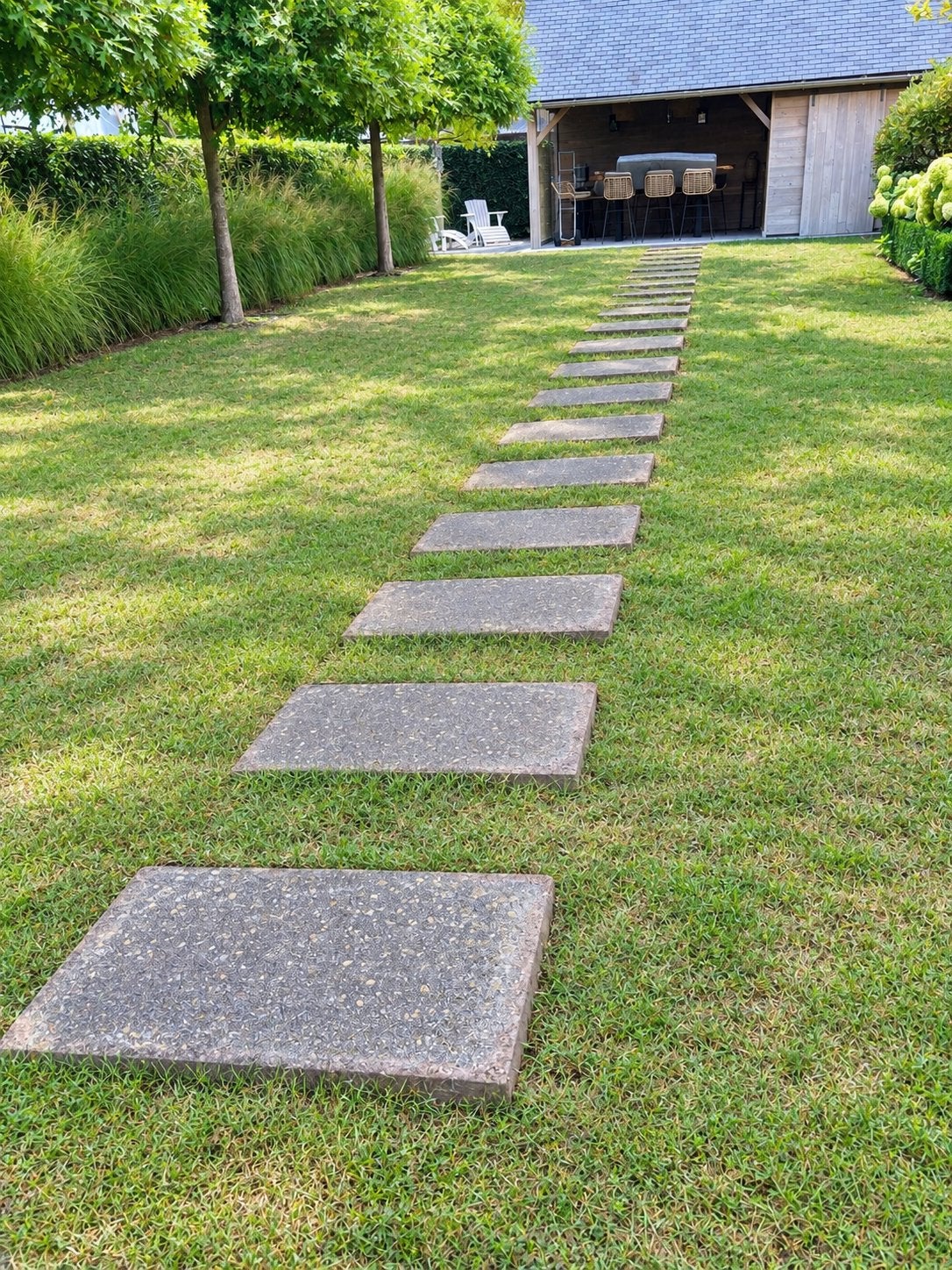 24 st Marlux rechthoekige stapstenen zwart grijs 100x50x6 cm, Tuin en Terras, Ophalen, Zo goed als nieuw, 10 m² of meer, Beton
