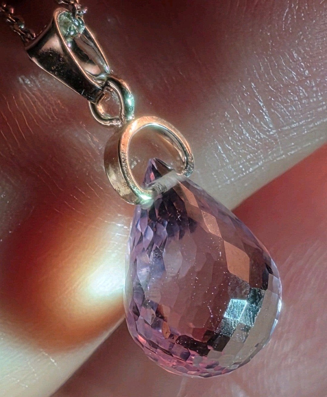 Pendentif en argent massif avec briolette en améthyste natur, Neuf, Enlèvement, Avec pierre précieuse, Violet