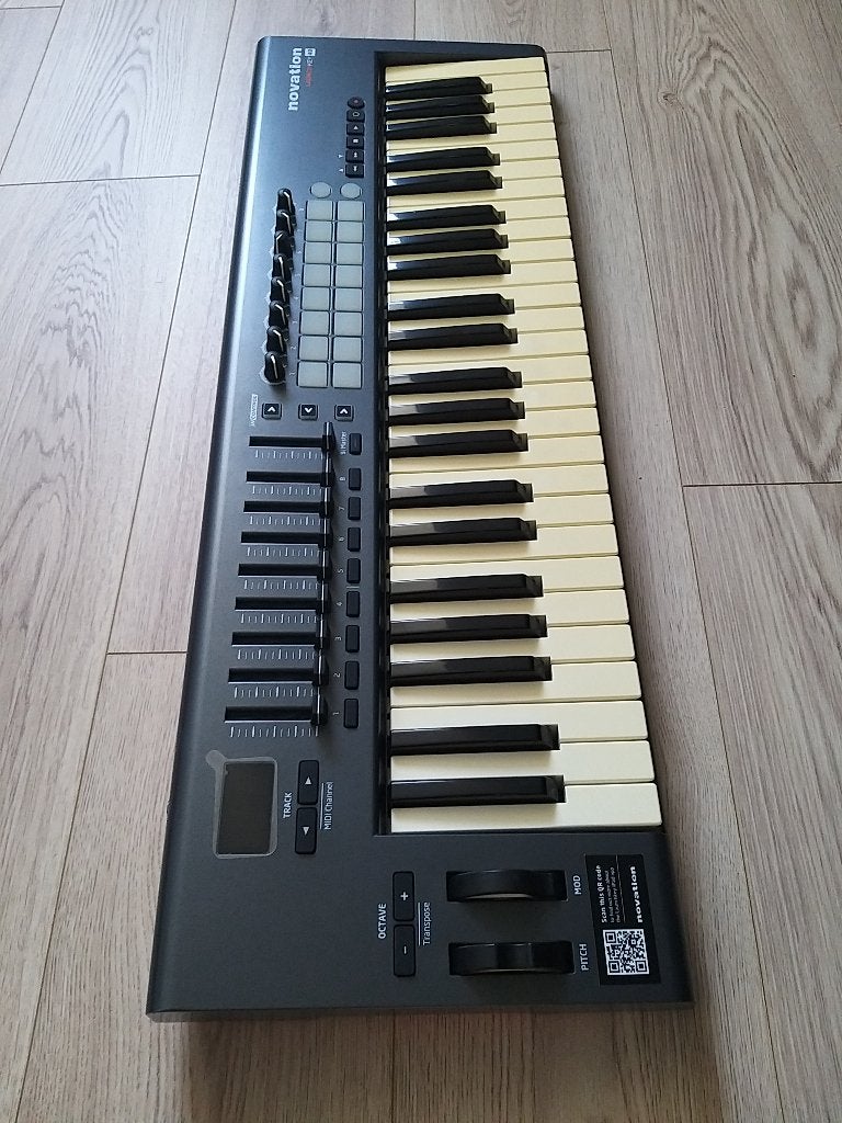 Midi Keyboard Novation Launchkey 49, Muziek en Instrumenten, Ophalen of Verzenden, Gebruikt, 49 toetsen