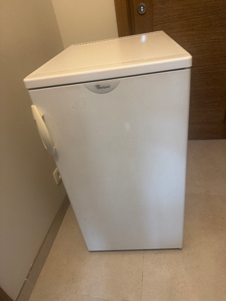 Whirlpool ART 200/G/R Réfrigérateur, Enlèvement, Utilisé, Avec compartiment congélateur