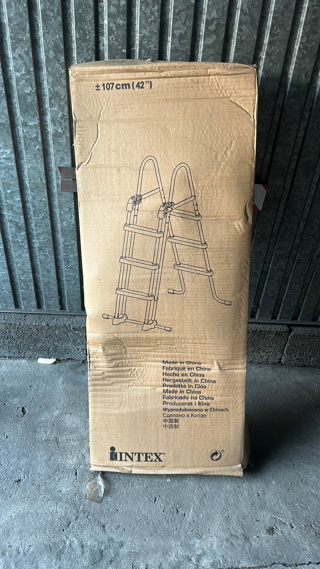 Zwembad ladder nieuw, Tuin en Terras, Ophalen of Verzenden, Zo goed als nieuw, Ladder