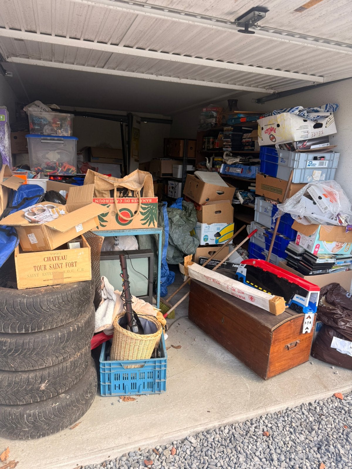 Inhoud garage, Diversen, Ophalen