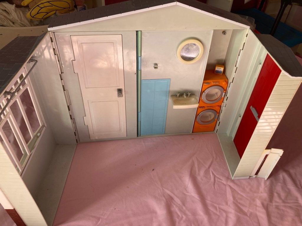 Barbie - huis en accessoires, Kinderen en Baby's, Ophalen of Verzenden, Gebruikt, Poppenhuis