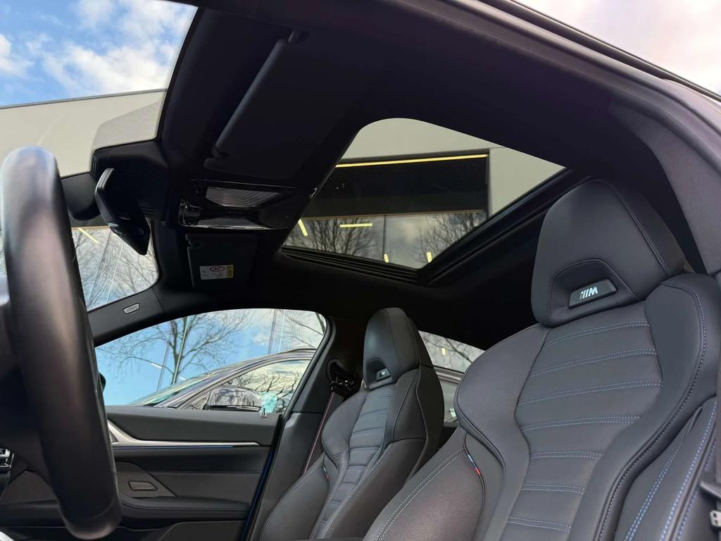 BMW i4 Verkocht,Sold,Vendu (bj 2023, automaat), Auto's, BMW, Gebruikt, Zwart, 544 pk, Blauw