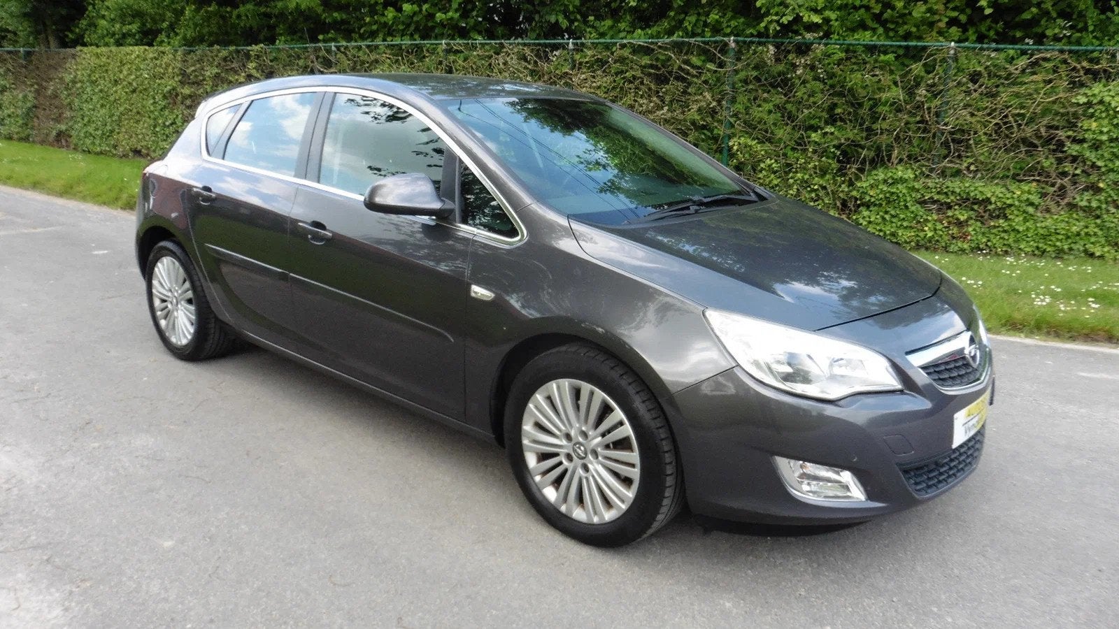 Opel Astra COSMO 17 CDTI ,Uitzonderlijk verzorgd (bj 2010), Auto's, Euro 5, Gebruikt, Zwart, 1686 cc