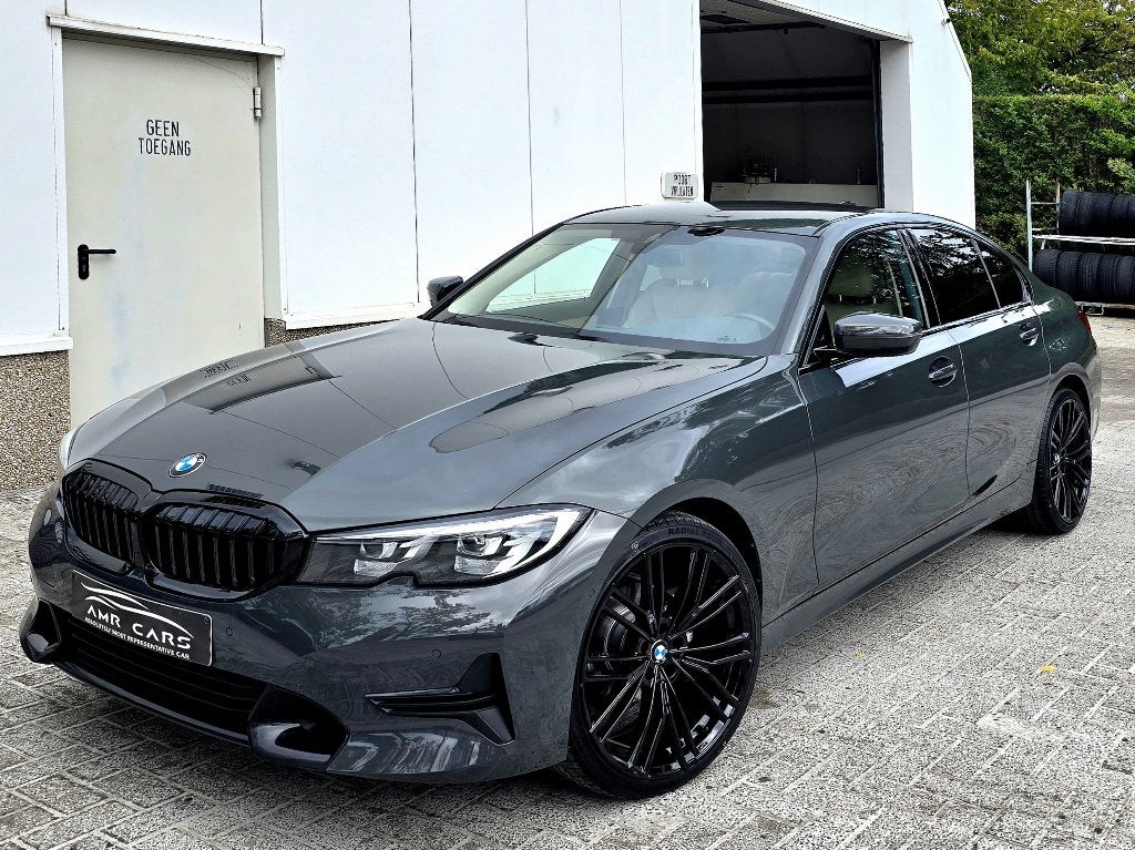 318IA Sport Line-BMW Individual Color, Auto's, Automaat, Lichtsensor, Euro 6, https://public.car-pass.be/vhr/970164da-a7fa-4f0f-bbff-2be76b50ccc8