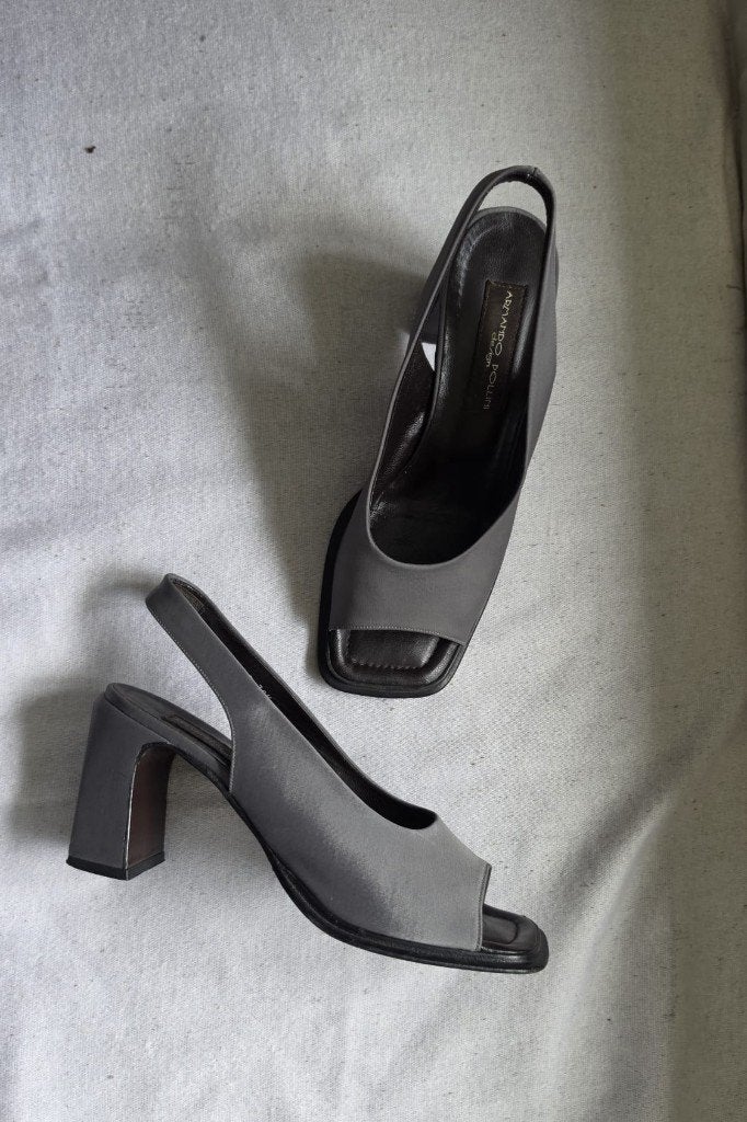 Armando Pollini pumps maat 38,5, Zo goed als nieuw, Grijs, Armando Pollini, Sandalen of Muiltjes