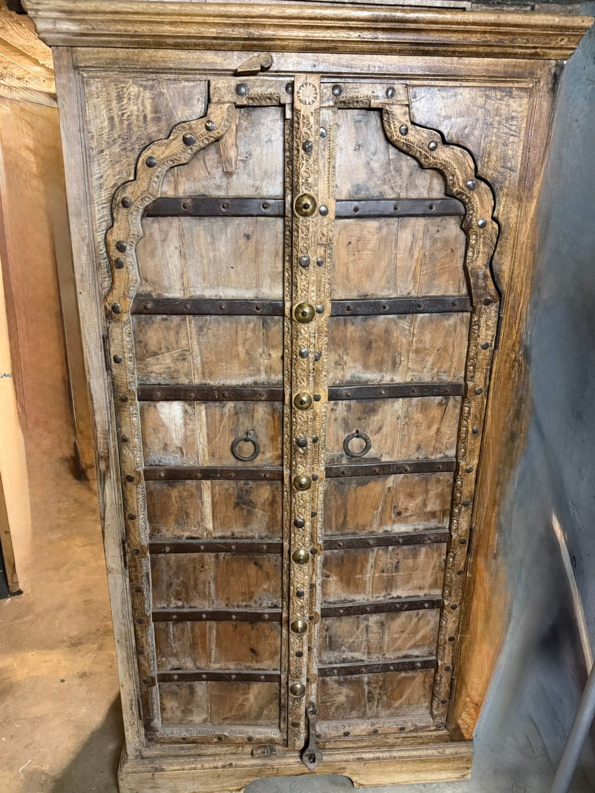 Armoire birmane, Antiquités & Art, Enlèvement