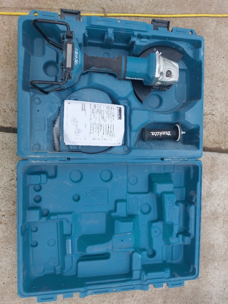 Makita haakse accu-slijper DGA900ZKX2, Bricolage & Construction, Outillage | Meuleuses, Enlèvement, Comme neuf, Meuleuse d'angle