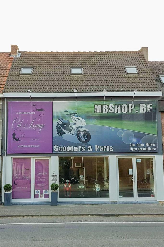 GRATIS: Groot Blind Spandoekframe+doek+lamphouders, Verzamelen, Merken en Reclamevoorwerpen, Gebruikt, Reclamebord, Ophalen