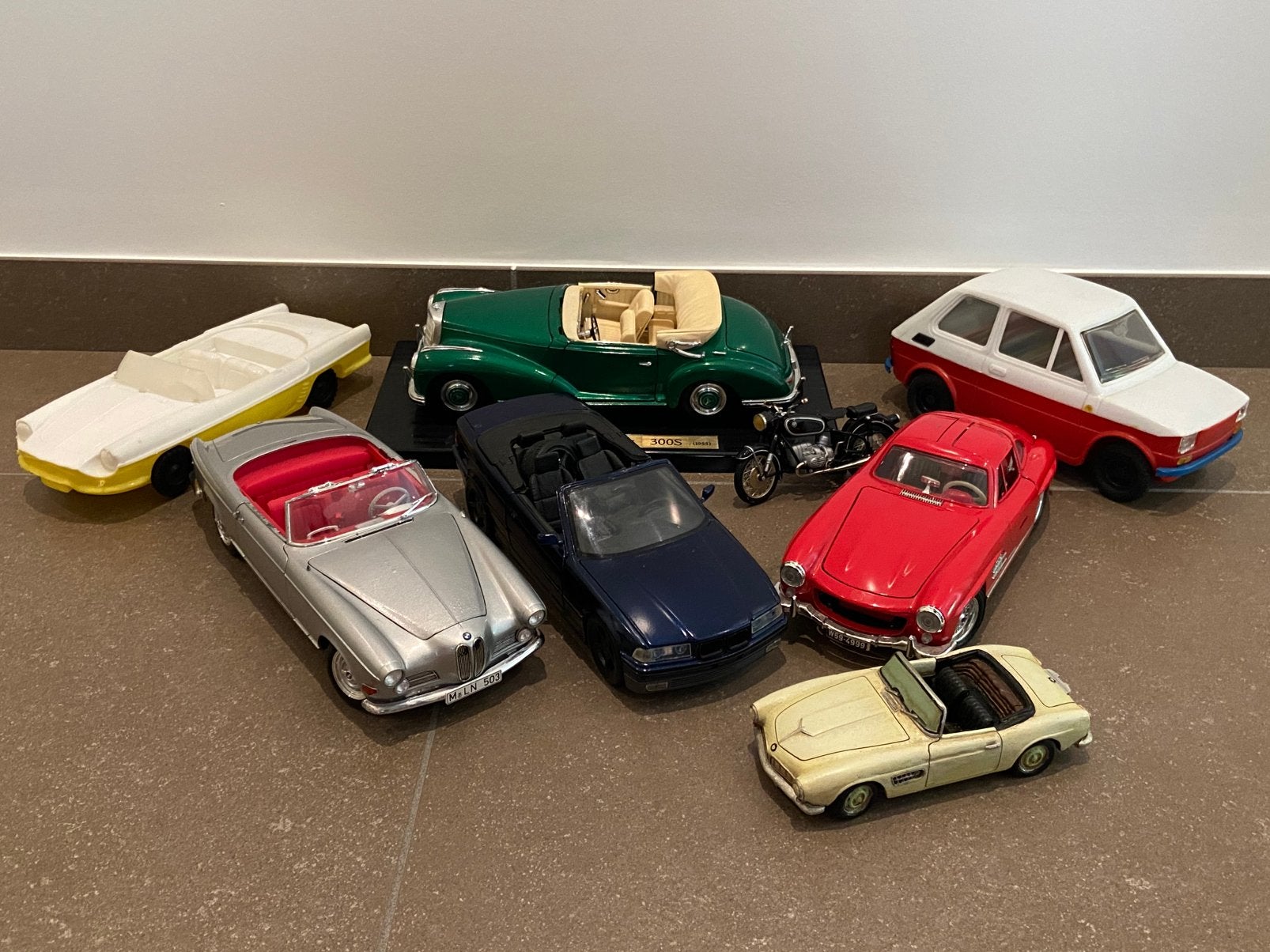 Lot schade modellen 1:18. Alles voor €40, Ophalen of Verzenden, Gebruikt, Auto